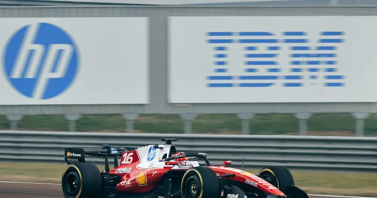 IBM utilise l'IA pour révolutionner l'application des fans de Ferrari