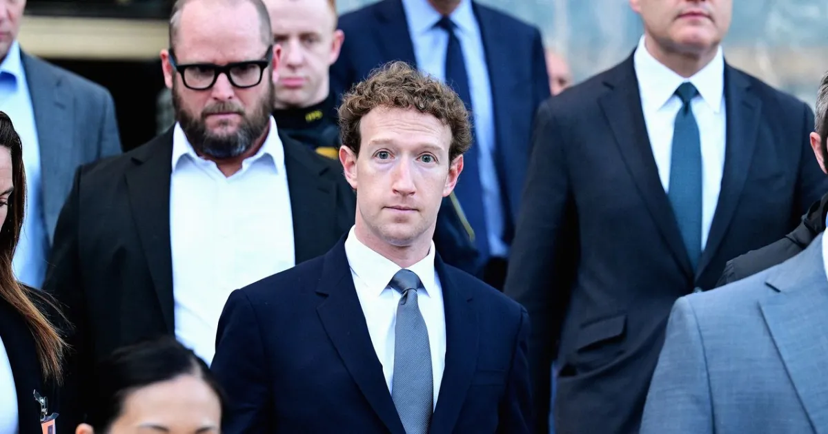 Meta annonce 8 000 licenciements et un moral au plus bas